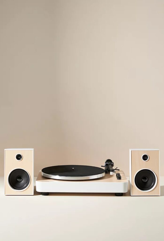 Sunday Best: Father's Day Gift Guide - speakers and record player 
