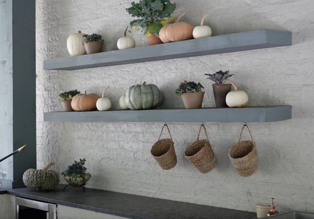 garden shelves 